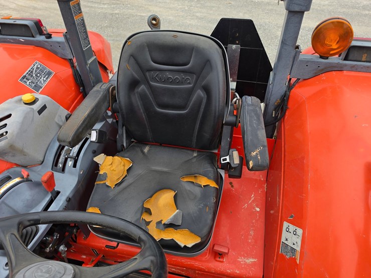 2017-kubota-m5-091-image-11