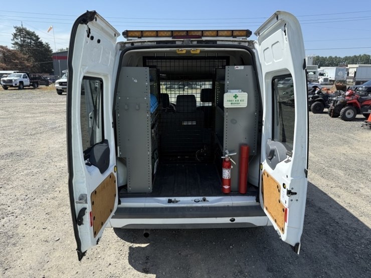 2012-ford-transit-connect-image-18