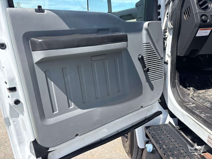 2016-ford-f750-image-22