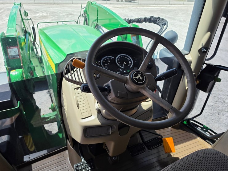 2016-john-deere-6145r-image-14