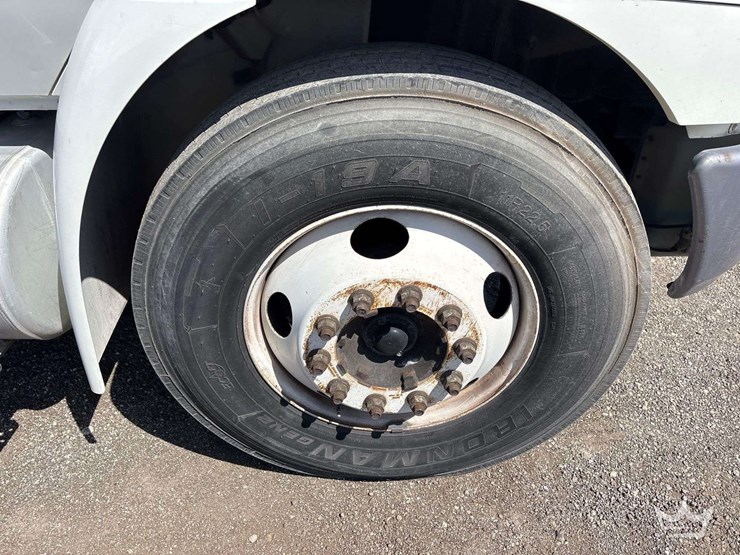 2015-international-durastar-4300-image-41