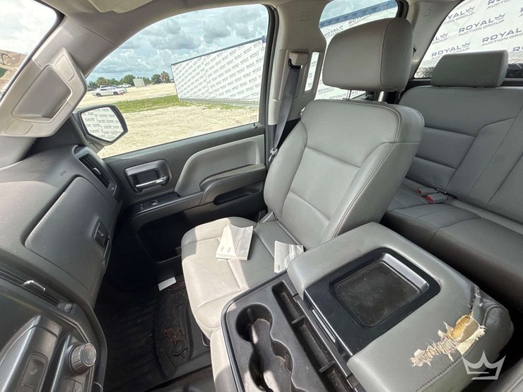 2018-chevrolet-silverado-1500-image-19