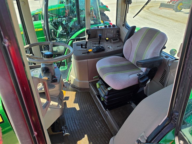 2010-john-deere-6230-image-13