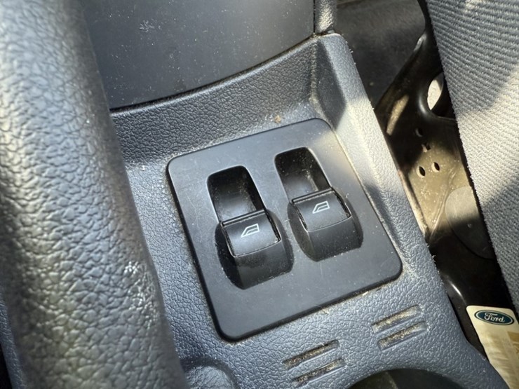 2012-ford-transit-connect-image-29