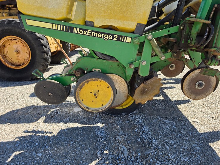 1993-john-deere-7200-image-10