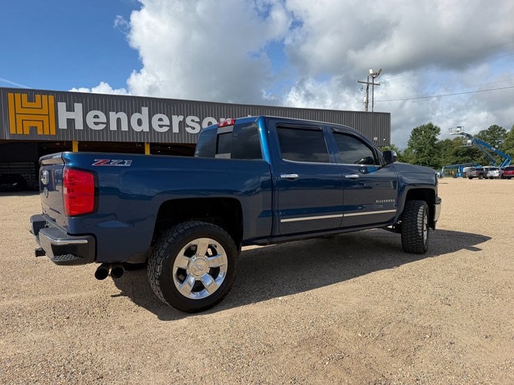 2016-chevrolet-silverado-1500-image-3