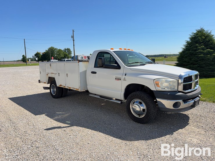 2007-dodge-ram-3500-image-3