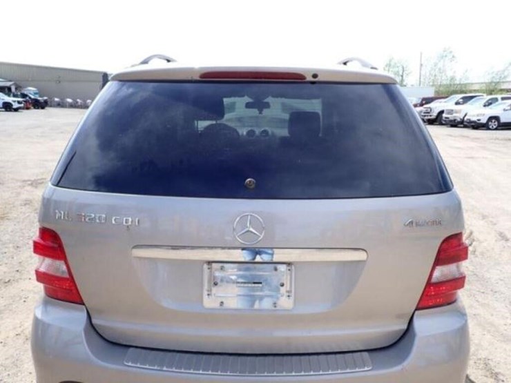 2007-mercedes-benz-ml320-image-35
