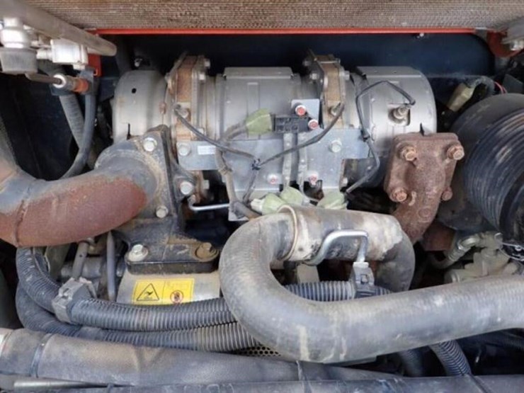2023-kubota-svl65-2-image-43
