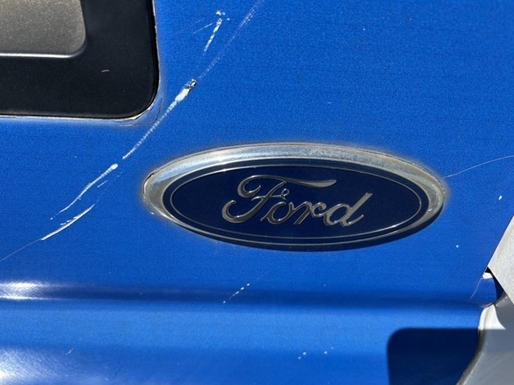 2002-ford-e250-image-15