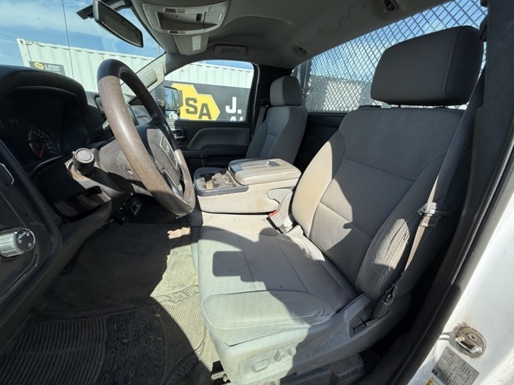 2016-gmc-sierra-2500-image-25