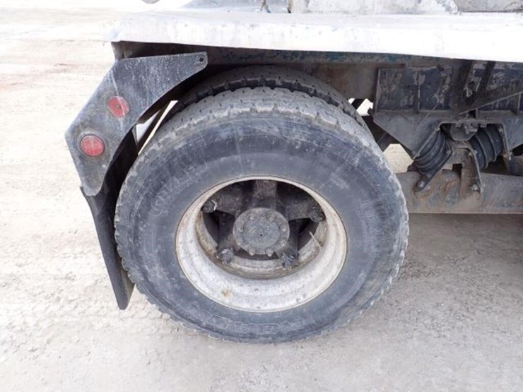 1999-mack-rb690s-image-74