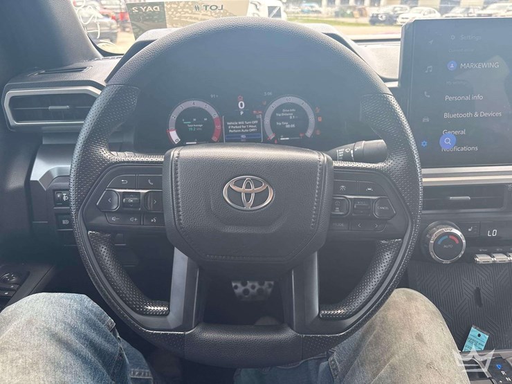 2024-toyota-tacoma-image-12