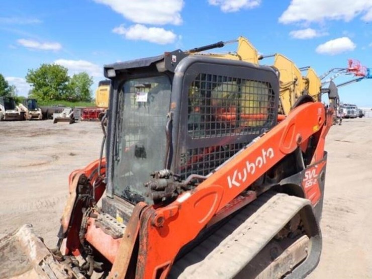 2023-kubota-svl65-2-image-19