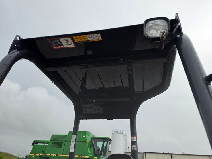 2020-deere-35g-image-7
