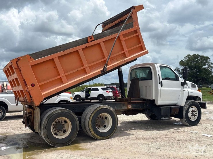 2008-gmc-c8500-t/a-dump-truck-image-3