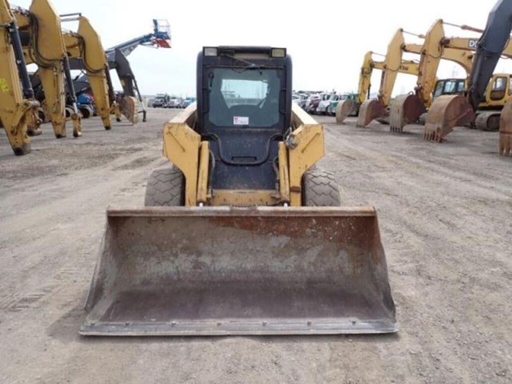 2008-john-deere-328-image-2