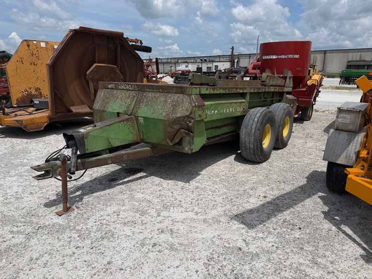 john-deere-660-image-1