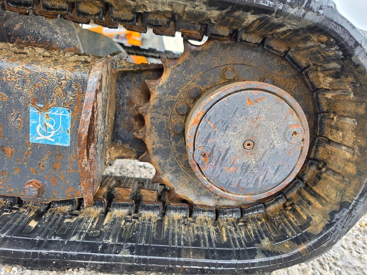 2020-deere-35g-image-12