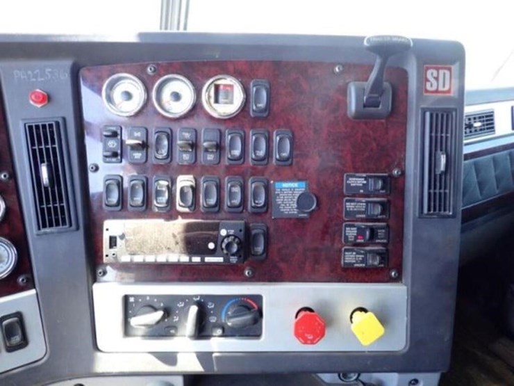 2018-freightliner-coronado-122-image-19