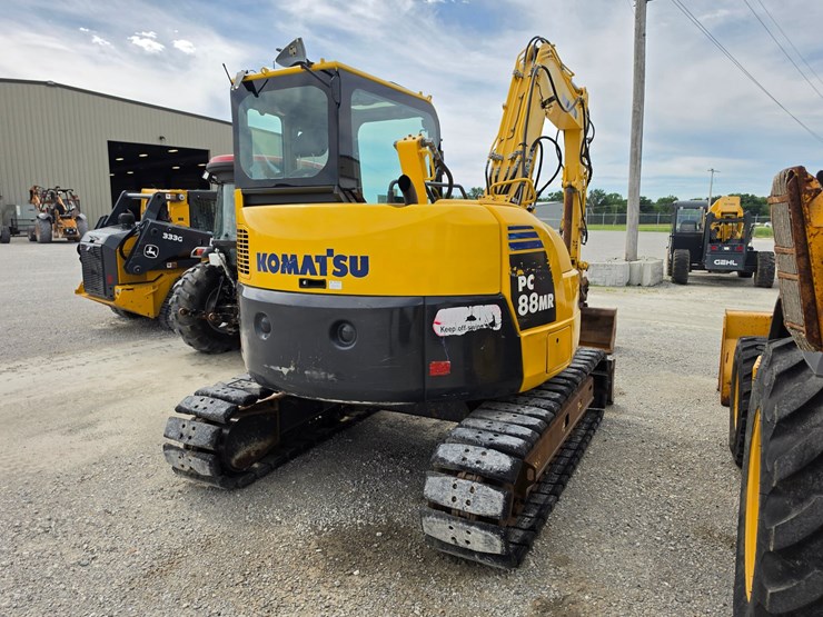 2013-komatsu-pc88mr-8-image-17