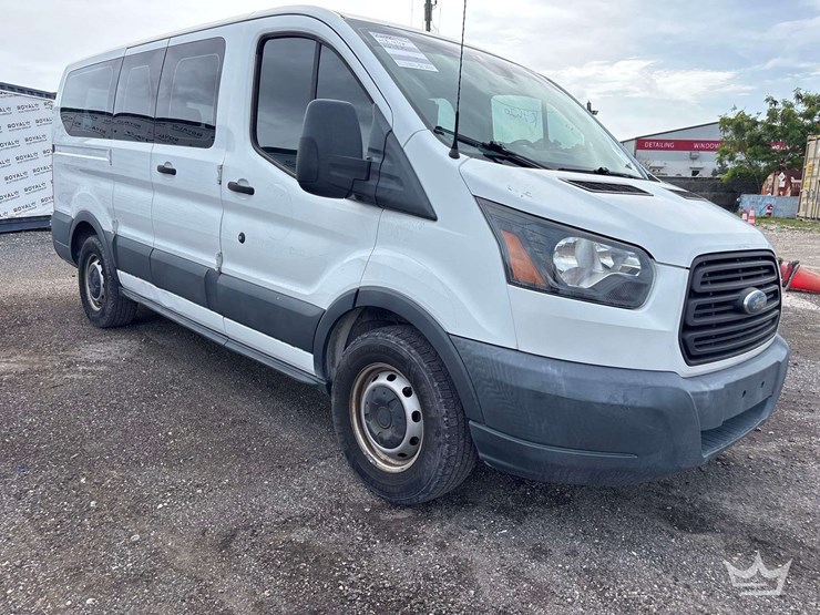 2018-ford-transit-image-2