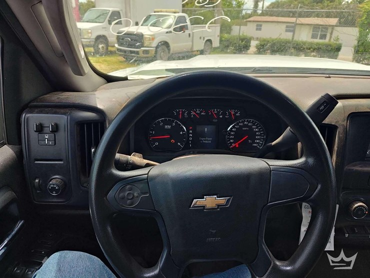 2019-chevrolet-silverado-3500-image-30