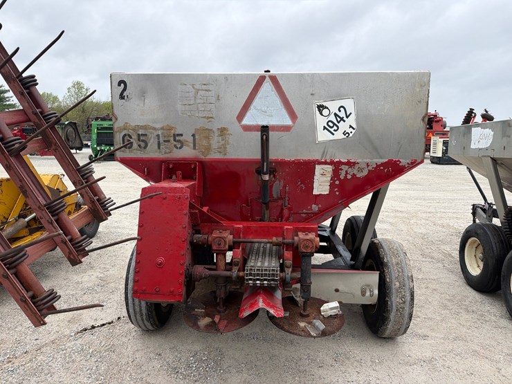 #211408-•-adams-fertilizer-spreader-image-4