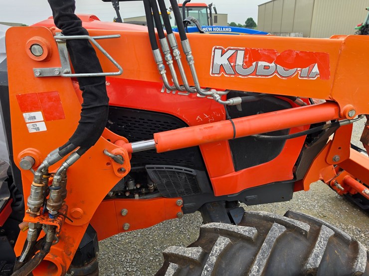 2017-kubota-m5-091-image-21