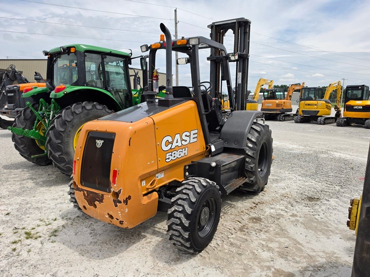 2019-case-586h-image-9