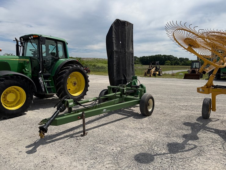john-deere-285-image-1