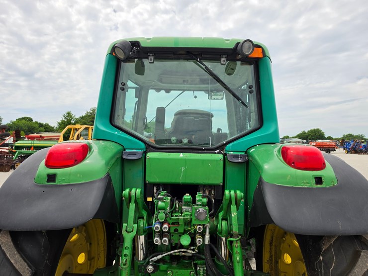 2003-john-deere-7520-image-14