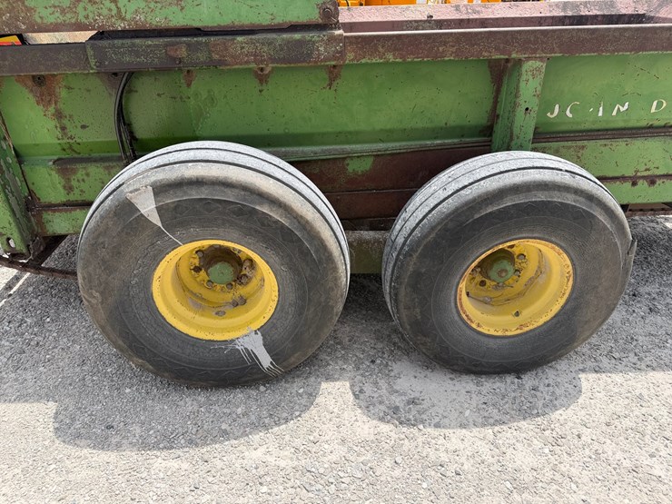 john-deere-660-image-8