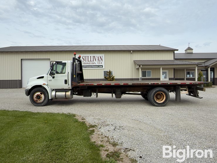 2007-international-durastar-4300-image-8