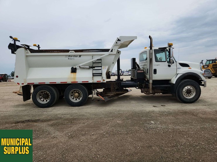 2013-international-workstar-7400-image-8