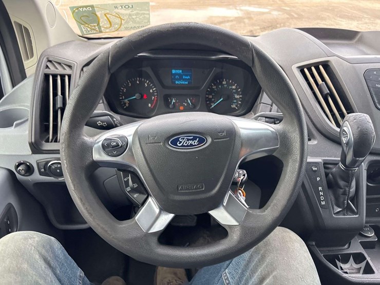 2018-ford-transit-image-18