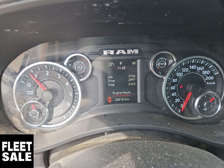 2020-dodge-2500-image-12