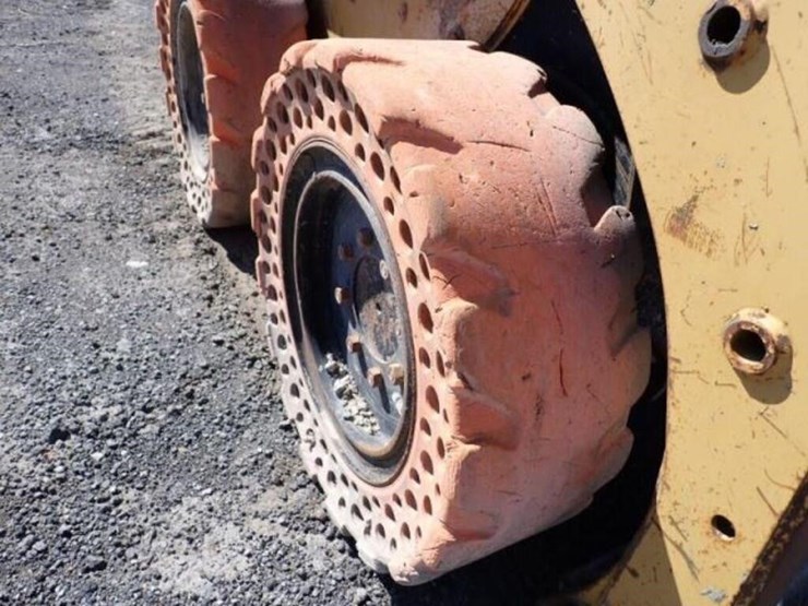 2006-caterpillar-216b-image-33
