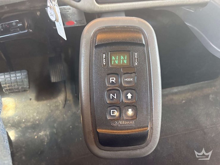 2013-international-durastar-4300-image-24