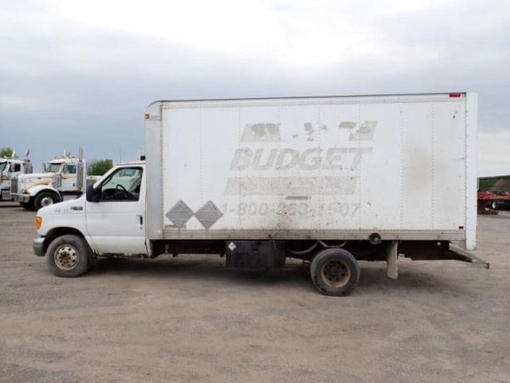 2004-ford-e450-image-8