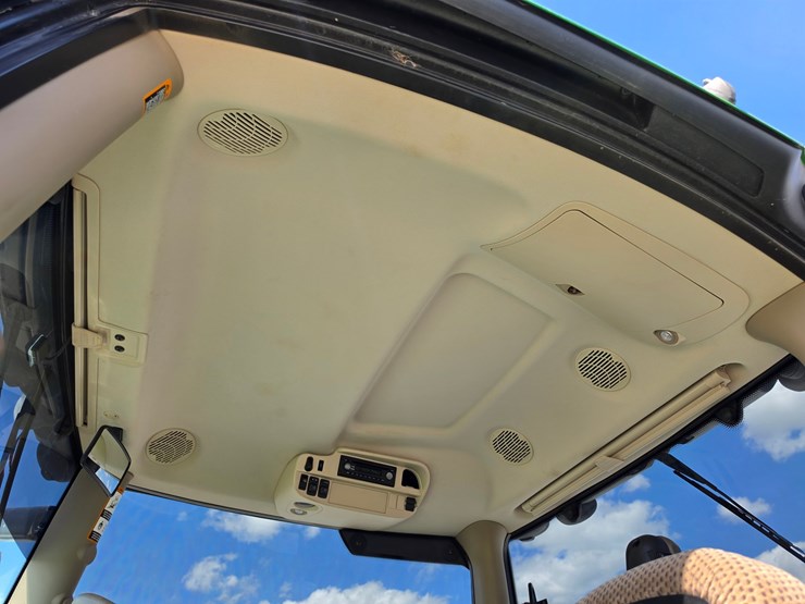 2016-john-deere-6145r-image-10