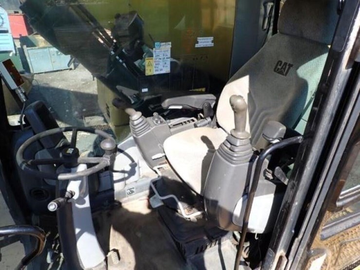 2008-caterpillar-m325d-mh-image-16