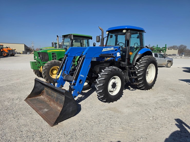 2013-new-holland-ts6.120-image-1
