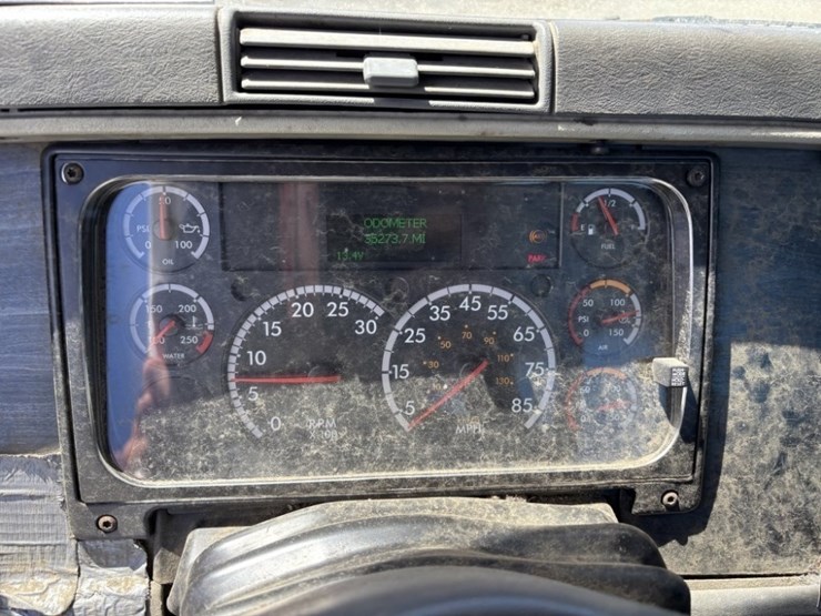 2006-freightliner-columbia-s/a-truck-tractor-image-25