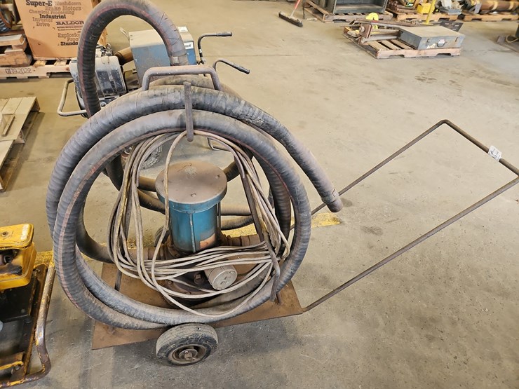 marlow-1.5"-electric-pump-image-1