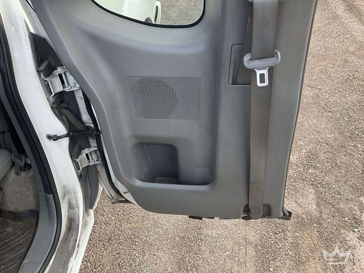 2018-nissan-frontier-image-19