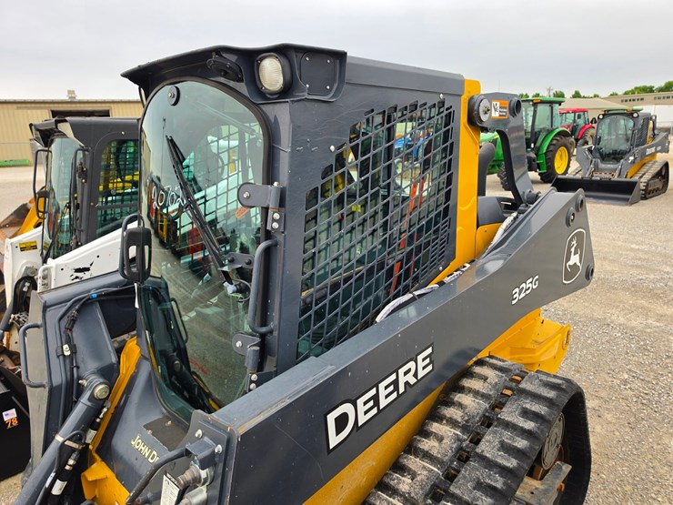 2023-deere-325g-image-24