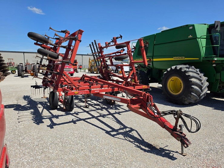 1997-case-ih-4300-image-13