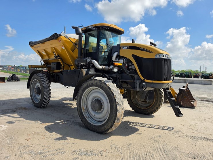 #205941-•-2014-agco-rg1300-spreader-image-22