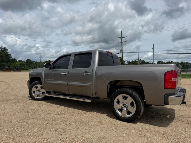2009-chevrolet-silverado-1500-image-4